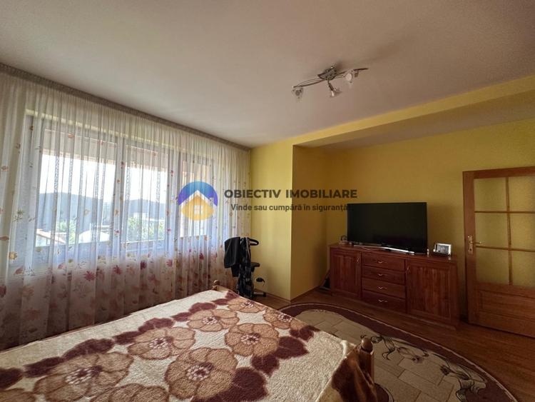 Casă cu priveliște spectaculoasă spre munte – Piatra Neamț