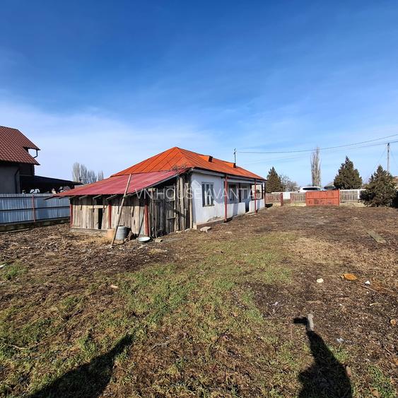 De vanzare Casa si teren Bizighesti - 5