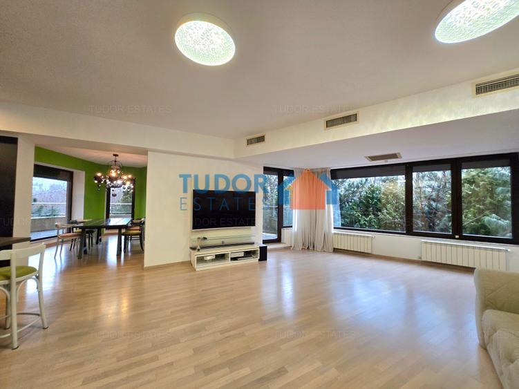Beautiful 4 Bedroom Apartment with Herastrau Park View