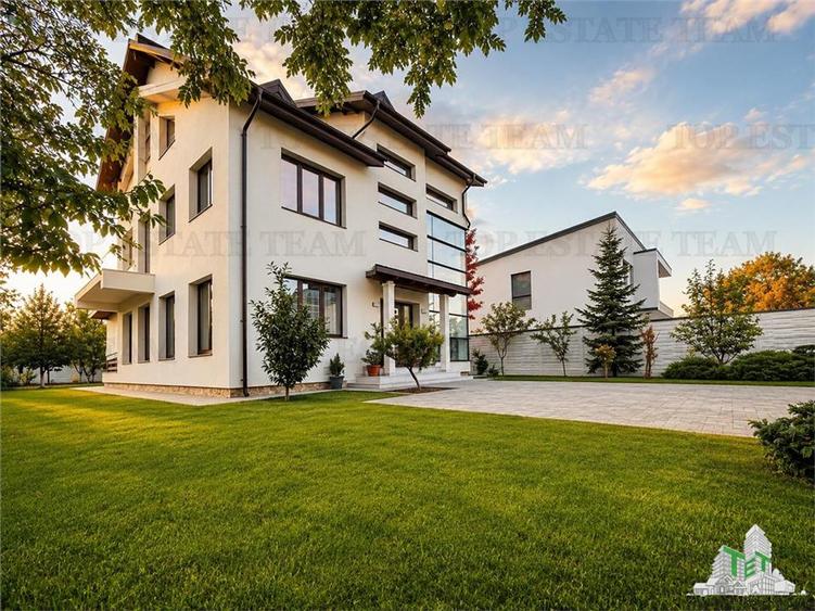 Vanzare Casa P+1+M/Curte 823 MP/Construtie impecabila/compartimentare deosebita