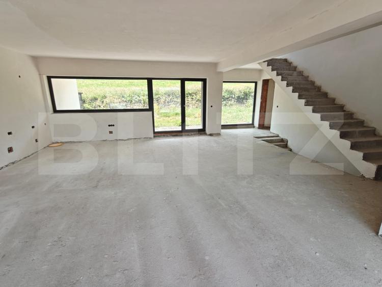 Casa individuala, 280mp, 500 teren, garaj dublu, terasa circulabila, Chinteni!