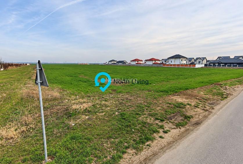 Vand 2 parcele de teren zona rezidentiala Domnesti 620/650 mp