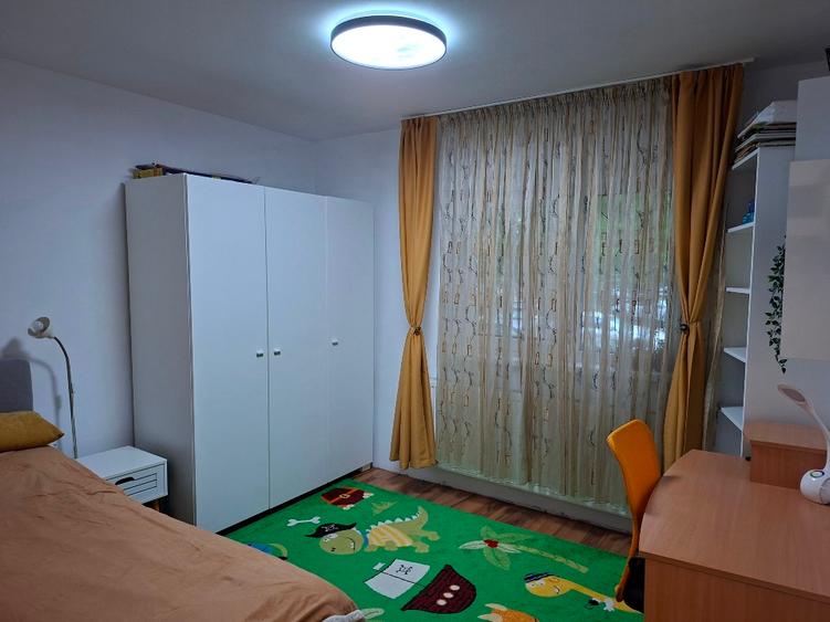 Apartament 2 camere, 2600 lei/lunar