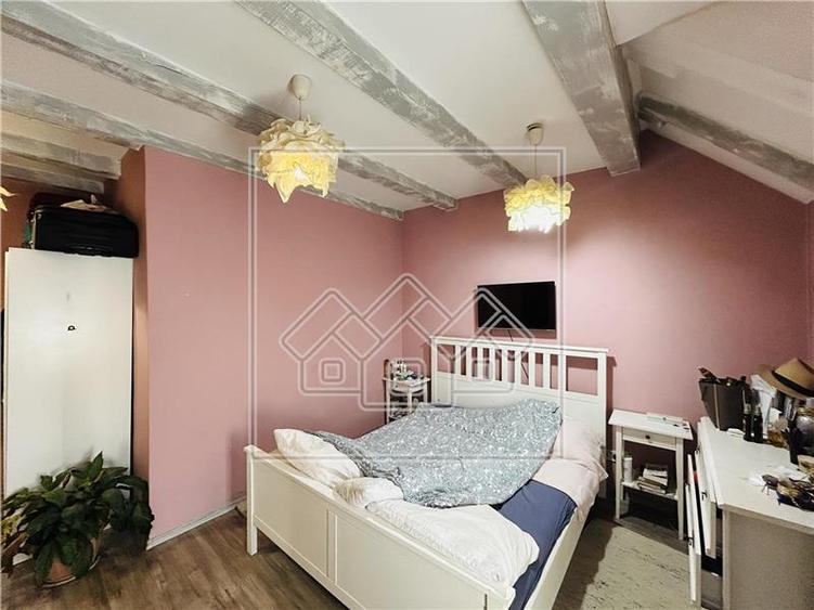 Apartament cu 4 camere, 2 bai, terasa - B-dul Victoriei
