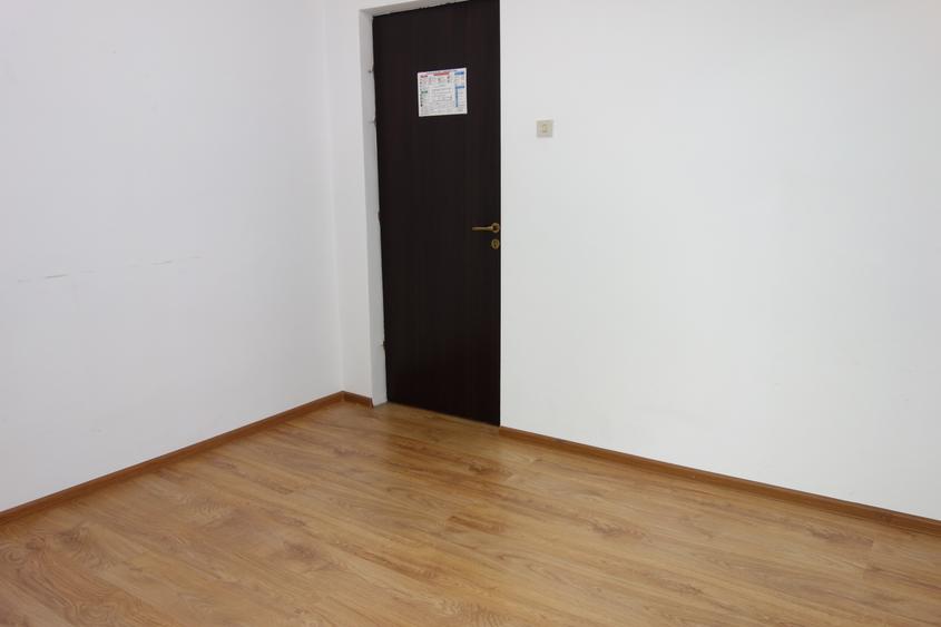 Basarabia, spatiu birou - suprafata 15 mp, etaj 1