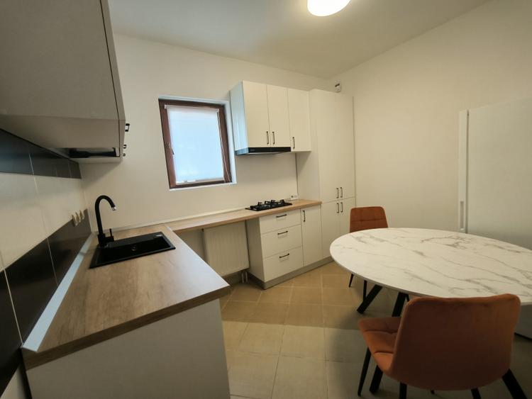 Apartament (living , bucătărie , dormitor) zona 18 Gym Bună ziua
