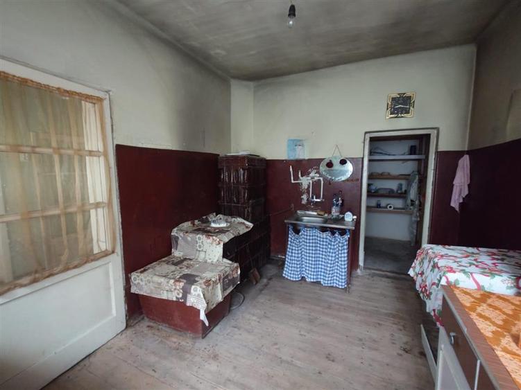 Teren, padure si casa in Dumbrava de Jos, jud. Hunedoara