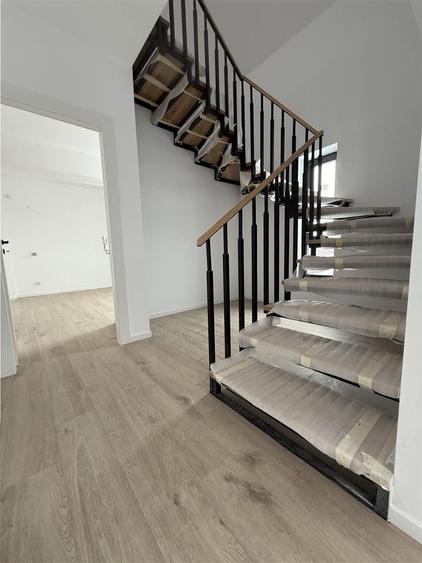 De vanzare Vila Str. Daliei - Petresti Corbeanca Ilfov