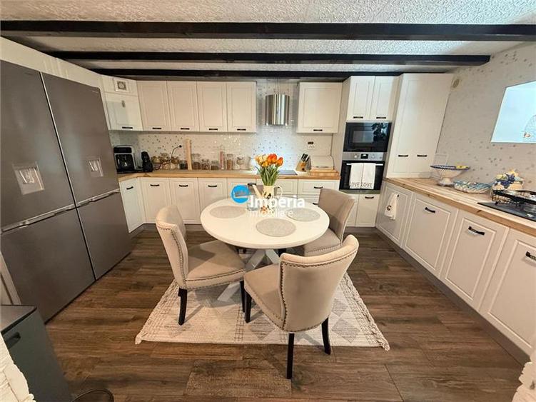 Vila premium de vanzare in Copou – 320 mp | 4 niveluri | 4 suite | 6 bai | Mobil