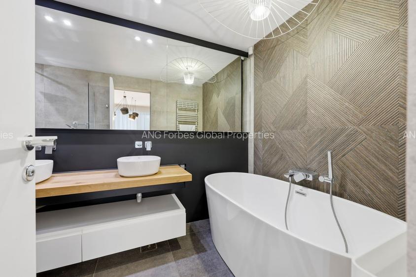 Penthouse Cartierul Francez: Armonie de Spațiu, Lumină și Liniște - 16