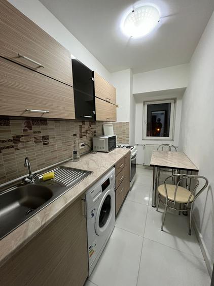 Garsoniera,rond Piata Aba Iulia-Decebal,Bdul. Unirii 75,blocul cu CEC Bank