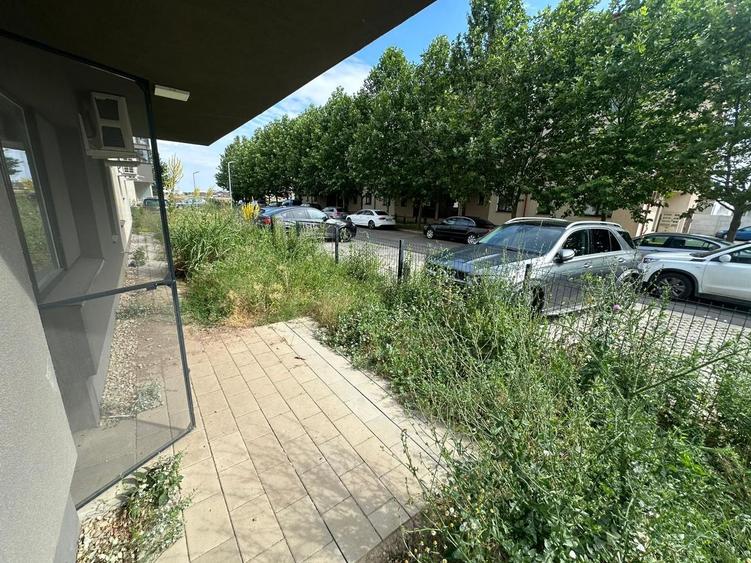 AP. 3 CAMERE - PLATANI RESIDENCE, CURTE 120 MP, CENTRALA PROPRIE