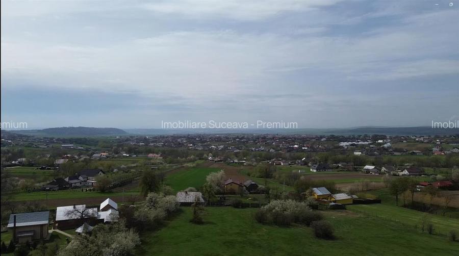 Teren intravilan de vânzare în Mitocu Dragomirnei | 5.800 mp | 43 m de - 12