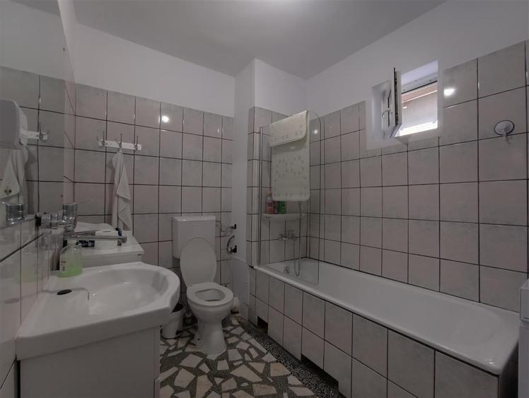 Casa de vanzare l 260 MP Utili l P + 2E l 560 MP Teren