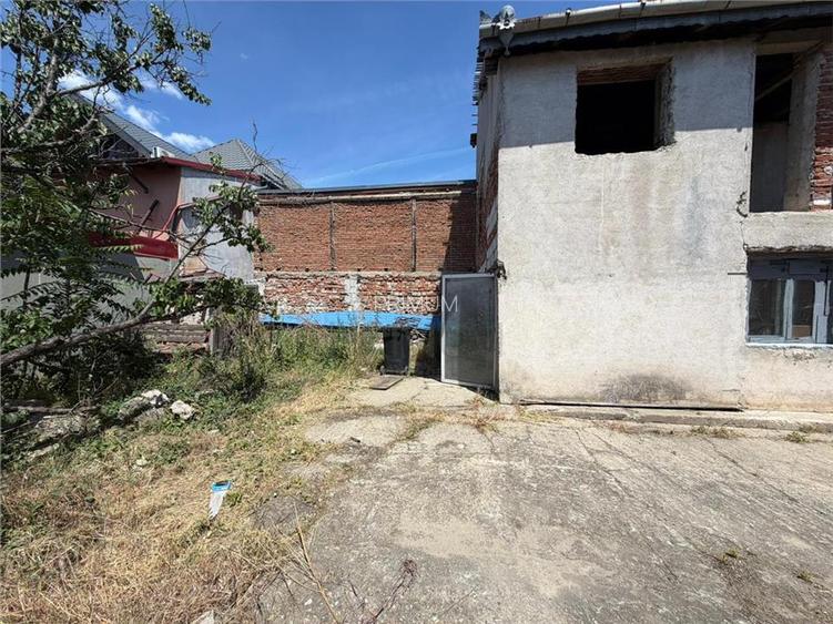 CALEA MARTIRILOR - CASA CU CURTE - TEREN 414MP - 4