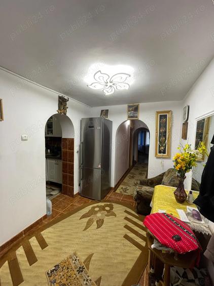 Apartament 3 camere decomandat, 71 mp, mobilat – Frumoasa, parter, beci + boxă