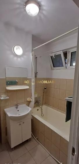 2 Camere de inchiriat | Berceni | Metrou | Balcon