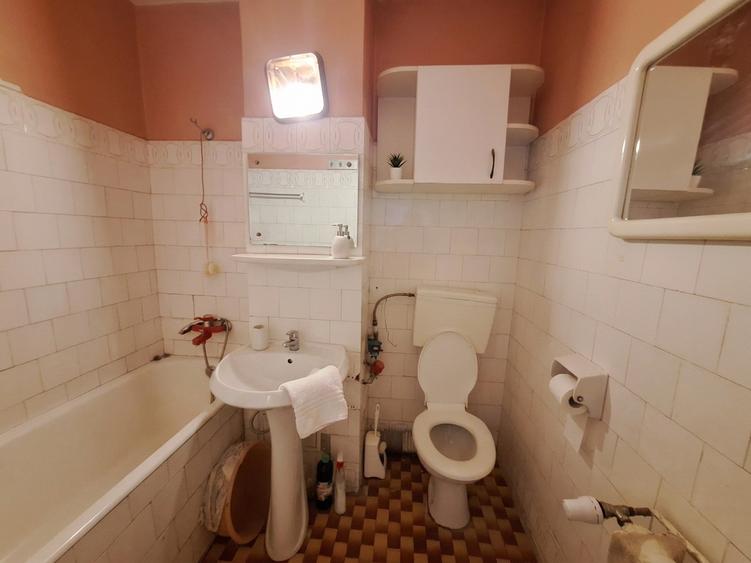 Apartament cu 2 camere-bloc izolat termic si supravegheat video-Torontalului