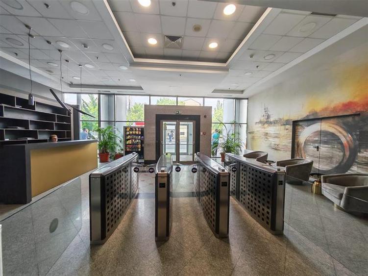 Inchiriere spatii birouri in Bucharest Business Center