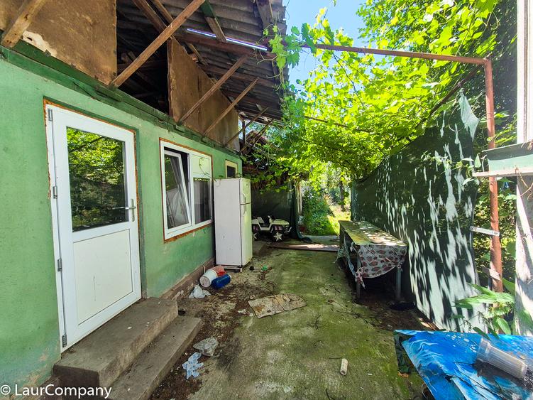 Casa , teren intravilan Urlueni Barla Arges