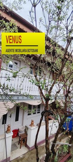 Casa cu etaj zona Donici-Imparat Traian