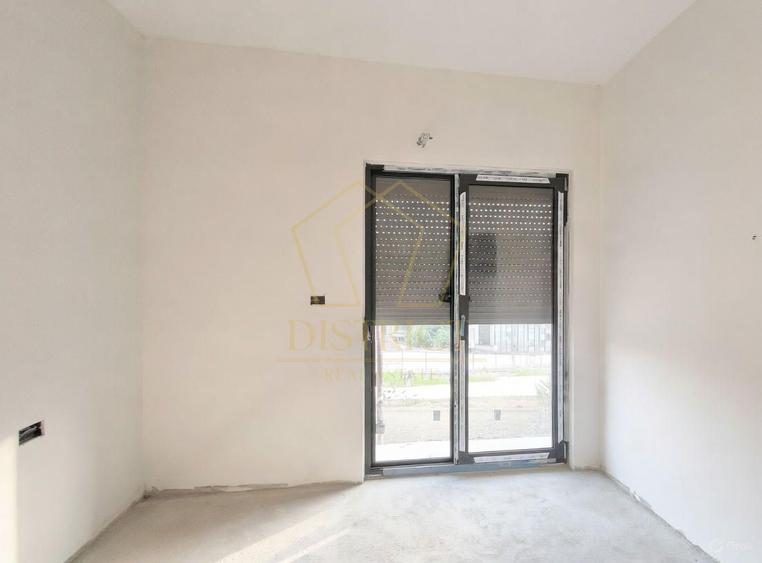 Duplex modern cu 5 camere si carport  I Mosnita Noua I