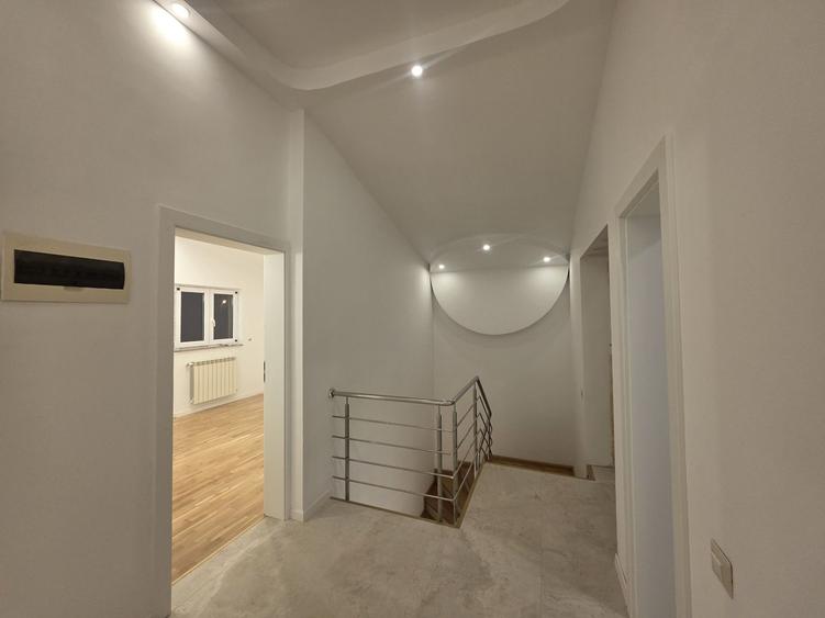 Casa individuala | renovată 2026 | curte 800 mp | Iancu Nicolae