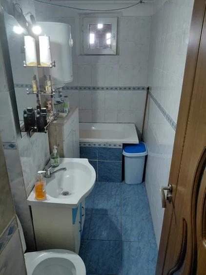 Apartament semidecomandat, 39 mp, zona Craiovita Noua