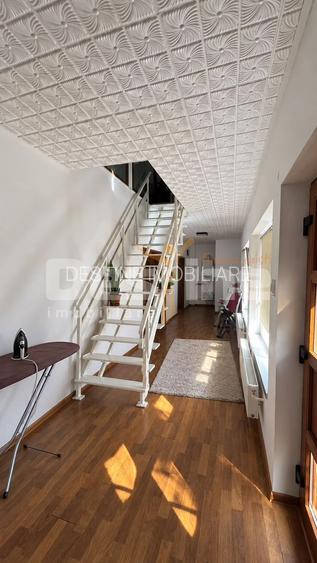 Casa spatioasa cu teren de 800 mp, Muntenii de Jos - 5 camere - 21