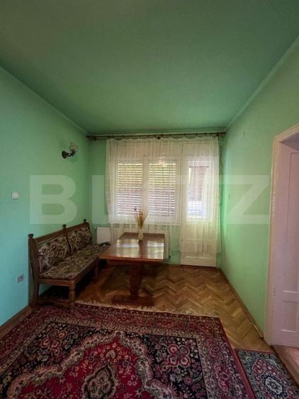 Casa 274 mp, teren 443 mp, zona centru LIVADA, pretabila si ptr uz comercial
