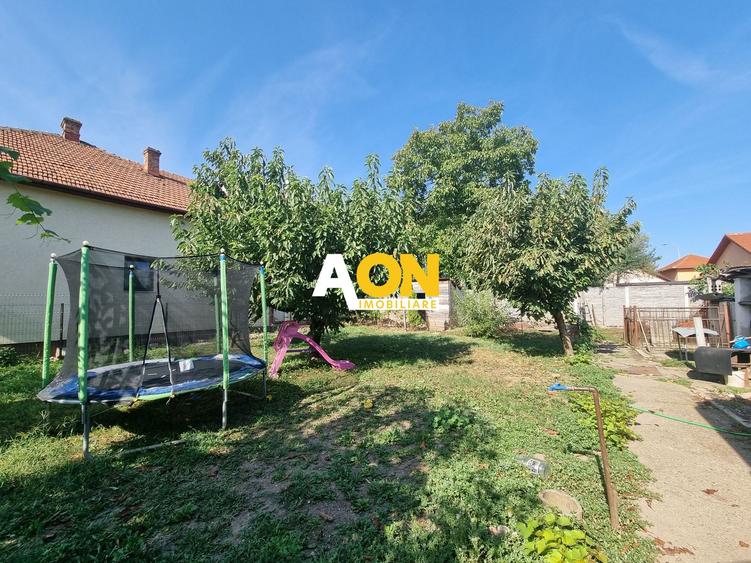 Casa de vanzare 5 camere, 805mp teren, Centru