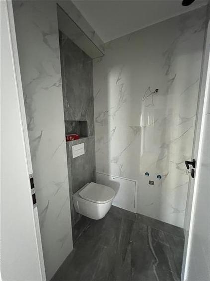 Apartament de 3 camere cu 2 bai si 2 balcoane la etajul 1 in Selimbar