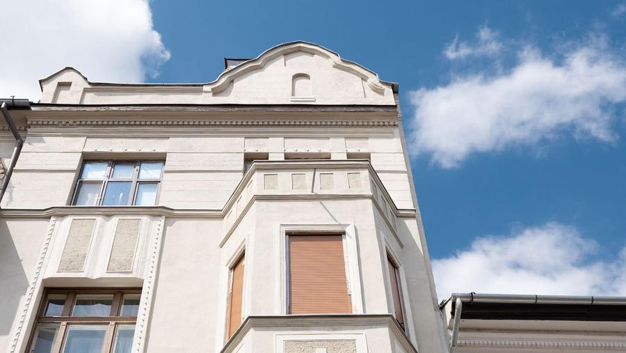 2 camere. Adresă centrală. 99 mp construiți. 2 băi. Etaj 3.