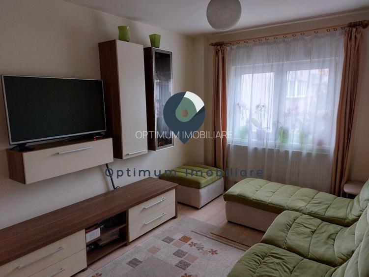 Apartament cu 4 camere de vanzare in Plopilor, etaj 3/4 ! - 2
