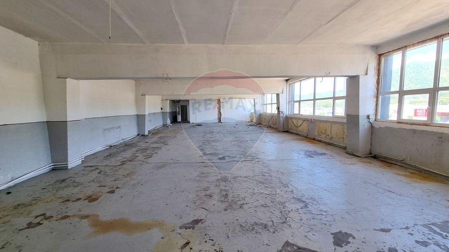Spatiu comercial 370 mp | Vasile Lucaciu Baia Mare | 3 €/mp