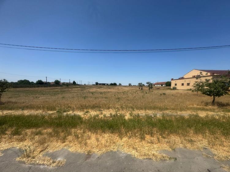 Teren Intravilan, Barateaz-Satchinez