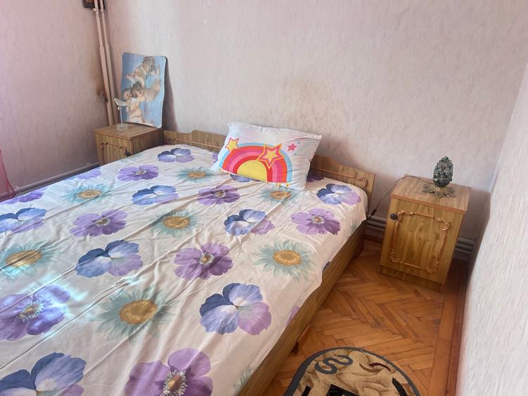 3 camere etaj 3 Faleză Nord