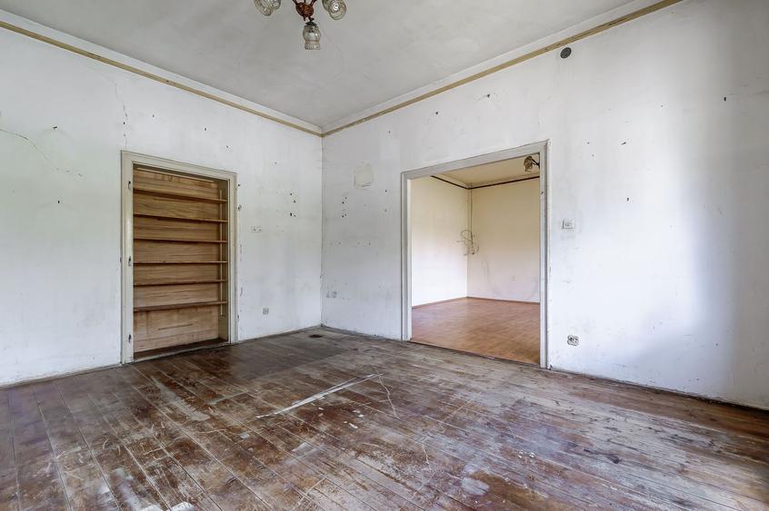 Pârneava | 716 mp teren + 2 corpuri de casă