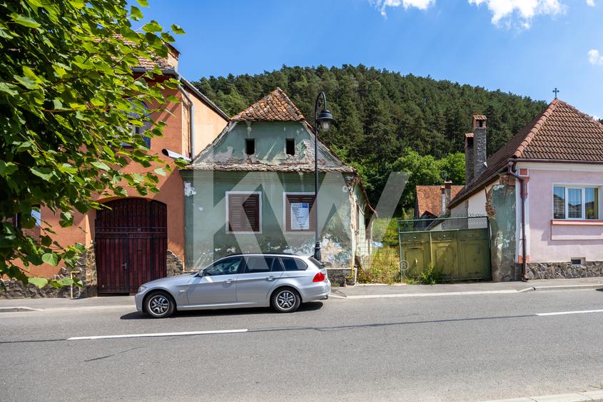 OPORTUNITATE rară!! Casa cu 896 mp teren cu proiect autorizat | Râșnov