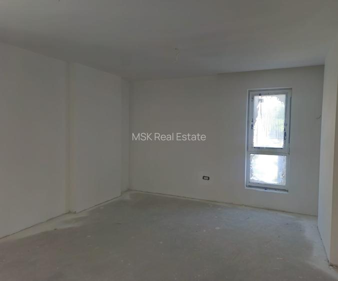4  camere/bloc  nou/zona Centrul  Comercial  Grand  Arena/comision 0  cumparator - 3