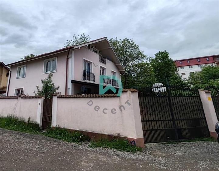 Vanzare casa individuala, 306 mp, zona Tractorul, Brasov