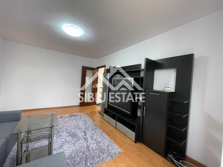 Apartament cochet cu 3 camere + pivniță, etaj 1, zona Mihai Viteazul
