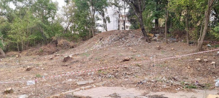 Teren de vanzare 1030mp Pitesti Central Piata Smardan La Felinare