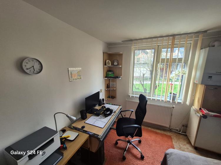 De vânzare – Apartament cu 4 camere | 80 mp | Parter înalt | Boxă + Parcare | Zo