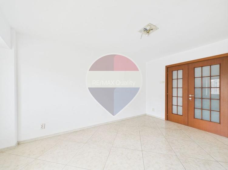Apartament cu 3 camere de vanzare - Spatiu de birou - Rond Alba Iulia - 4