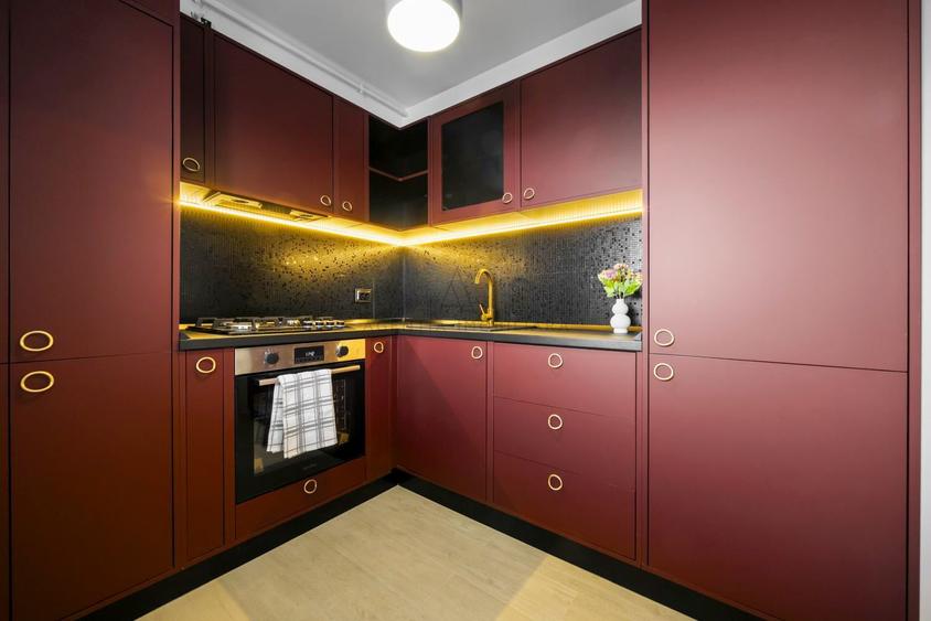 Garsoniera Designer Hils Republica 10 Min Metrou | Prima Inchiriere