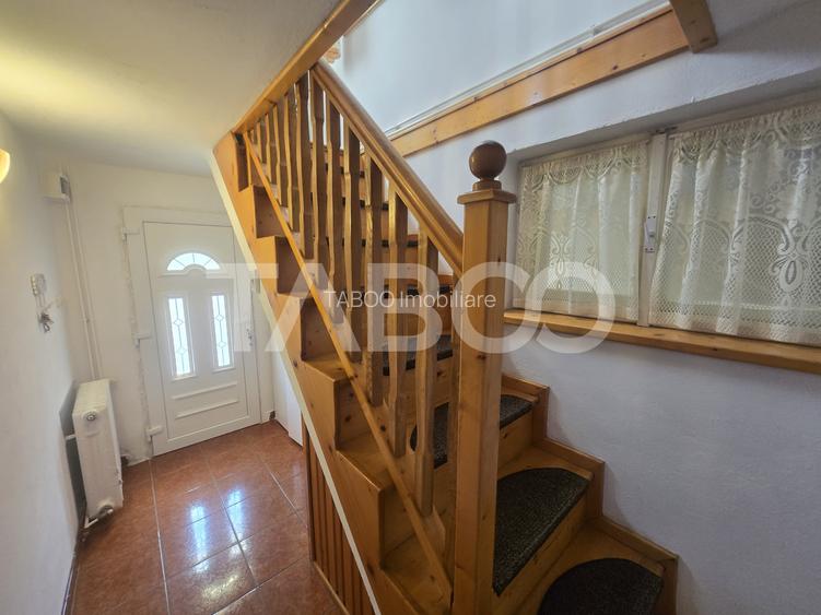 Apartament 2 camere de vanzare la casa 77mp curte si pivnita Sub Arini - 17