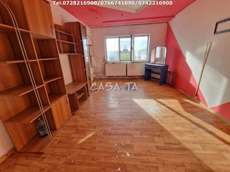 Apartament 3 camere ,situat in Rovinari, Str. 22 Decembrie 1989