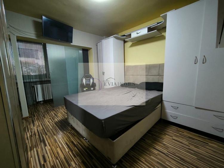 3 camere / 2 bai/ etaj 2 /  Intre Lacuri