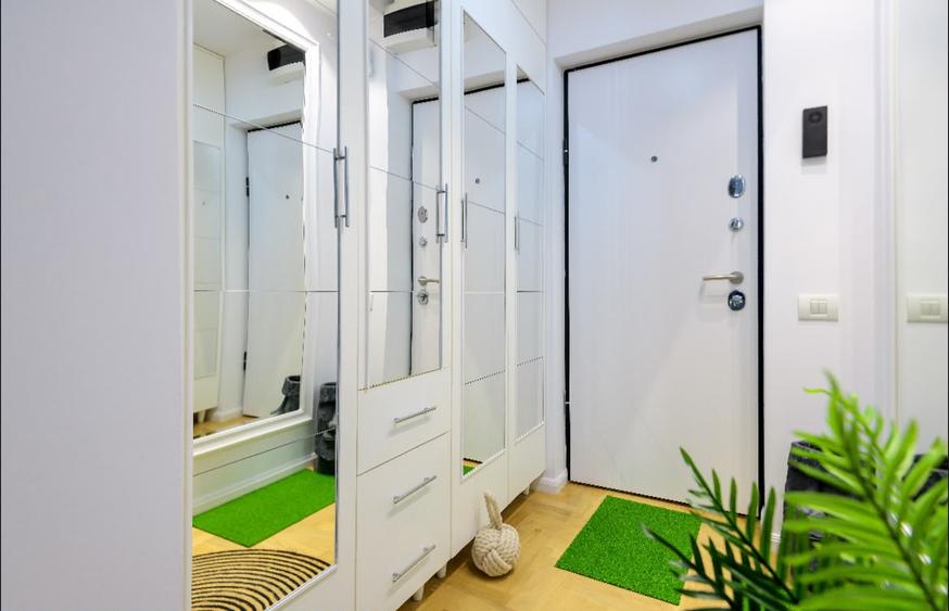 Apartament - 2 Camere - Titan - Renovat LUX - Loc parcare+Boxa